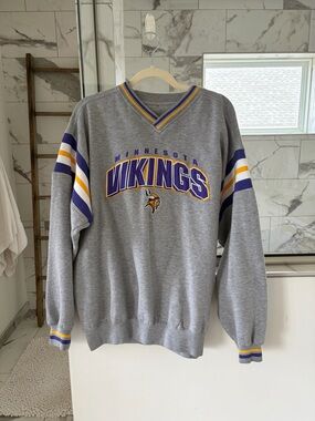 Vintage Minnesota Vikings sweatshirt